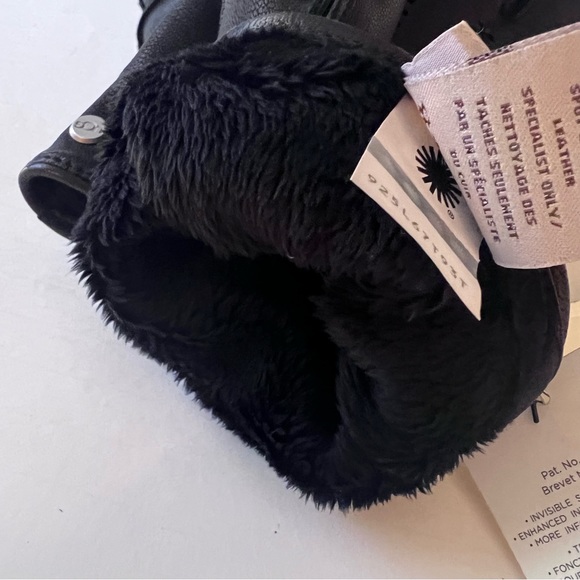 UGG WRANGELL MENS LEATHER GLOVES WITH FAUX FUR LINING BLACK SIZE XL NWT - Picture 7 of 15